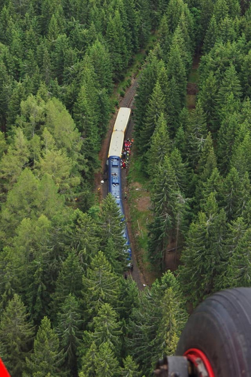 FOTO: Nehoda dvou vlaků u Perninku