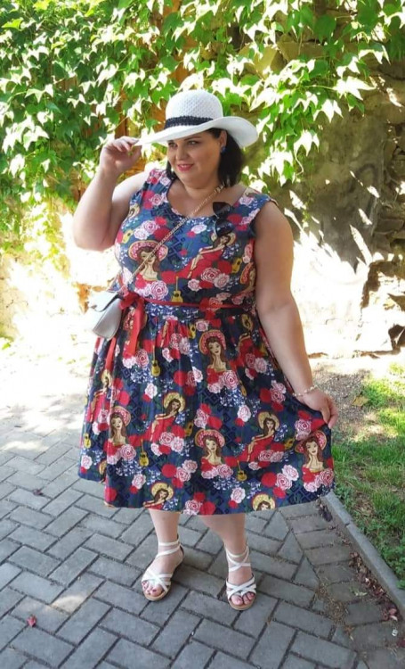 Šaty dělaj(í) ženy