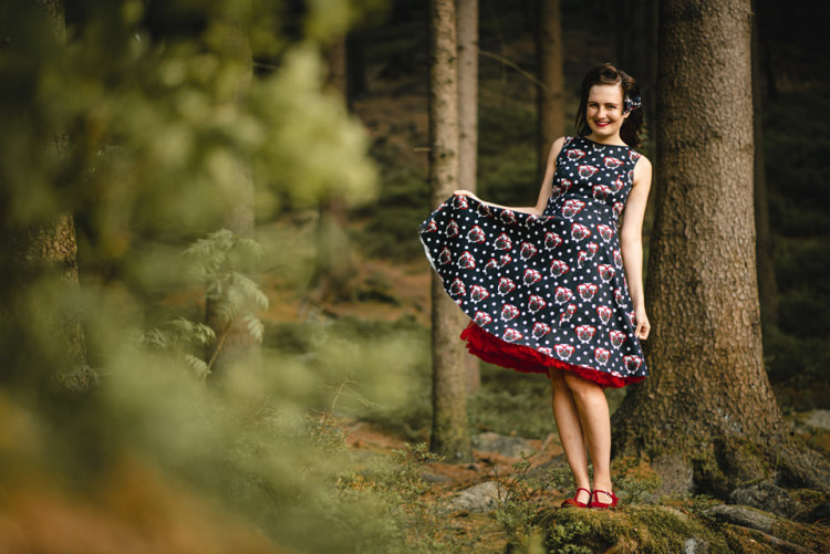 Šaty dělaj(í) ženy