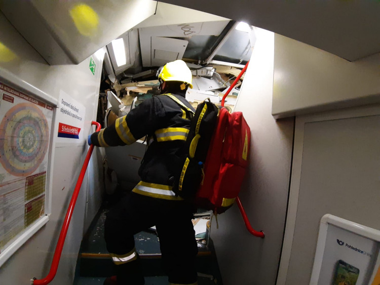 Večerní srážka dvou vlaků u Českého Brodu