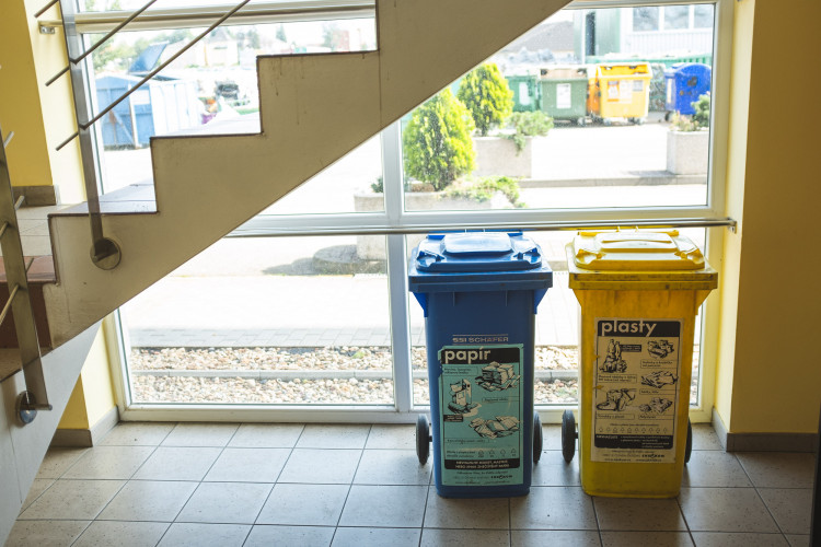 Tam, kde končí odpadky. Reportáž z vyškovské třídírny Respono, autor: Tomáš Valnoha