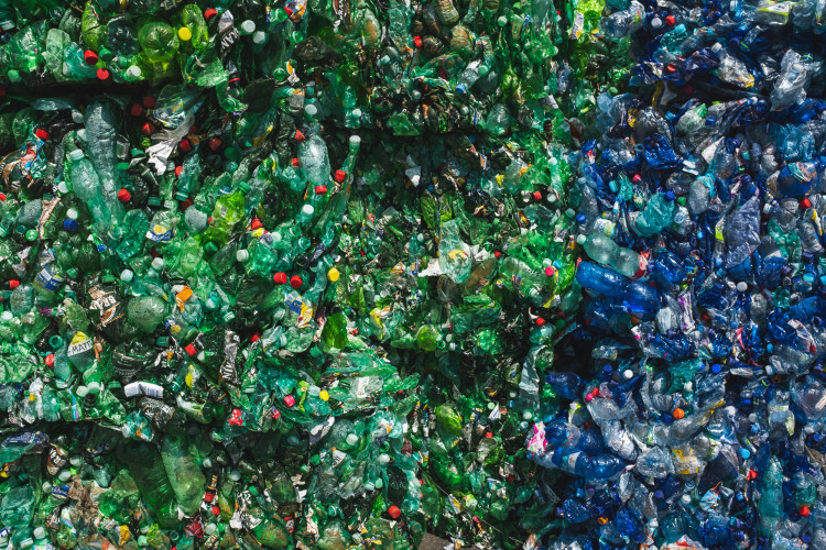 Tam, kde končí odpadky. Reportáž z vyškovské třídírny Respono, autor: Tomáš Valnoha