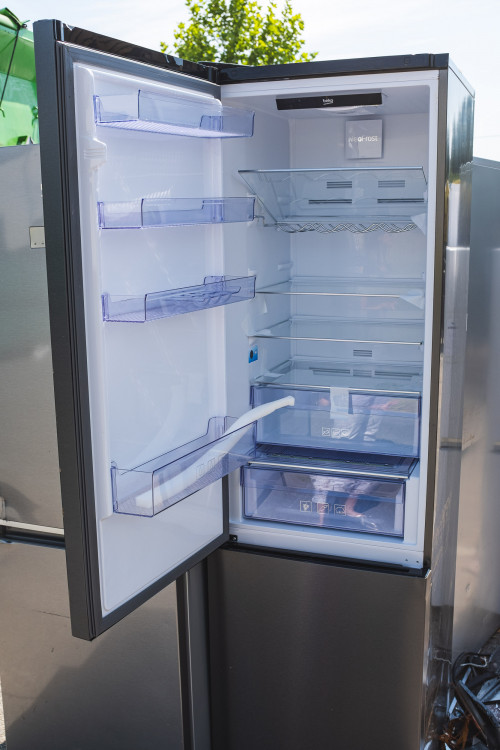 Tam, kde končí odpadky. Reportáž z vyškovské třídírny Respono, autor: Tomáš Valnoha