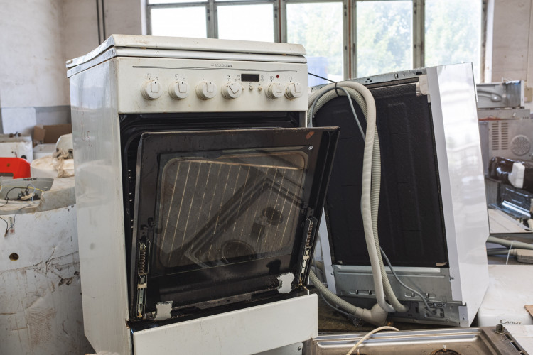 Tam, kde končí odpadky. Reportáž z vyškovské třídírny Respono, autor: Tomáš Valnoha