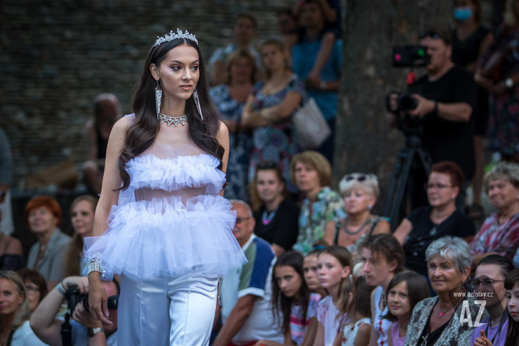 Křehká krása 2020