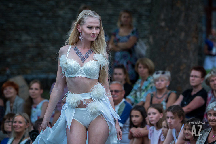 Křehká krása 2020