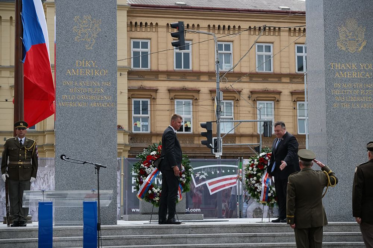 FOTOGALERIE: Mike Pompeo v Plzni