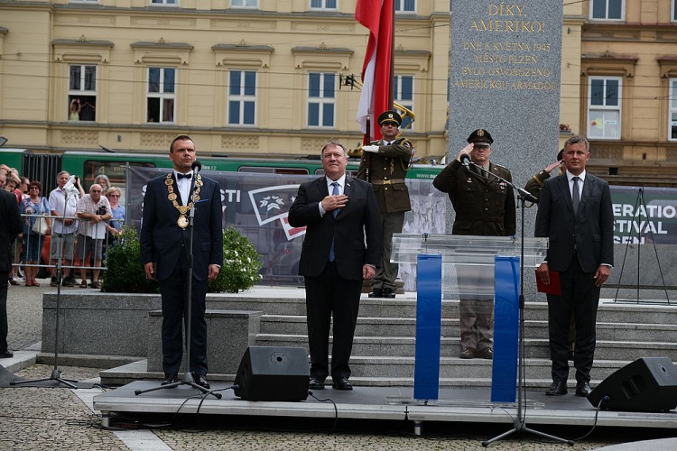 FOTOGALERIE: Mike Pompeo v Plzni