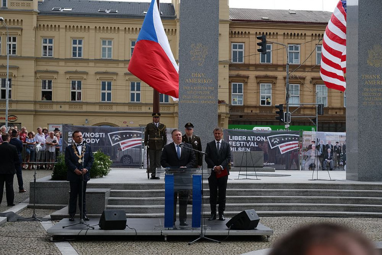 FOTOGALERIE: Mike Pompeo v Plzni