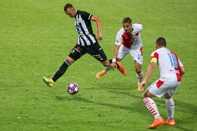 FOTOGALERIE: Slavia na jihu Čech dominovala a vykročila za obhajobou