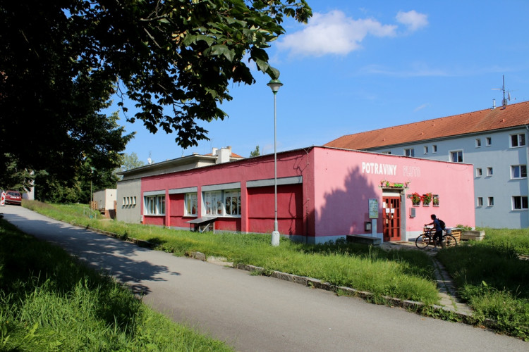 Večerka na Mahenově ulici 