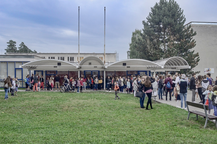 První školní na ZŠ SNP v Hradci Králové