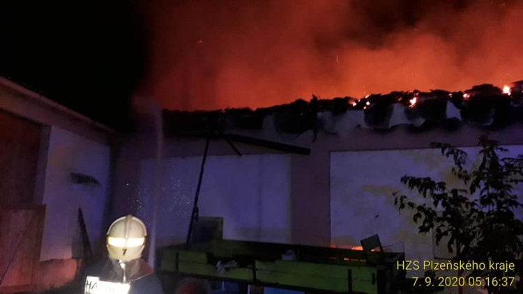 FOTOGALERIE: Požár zemědělského muzea