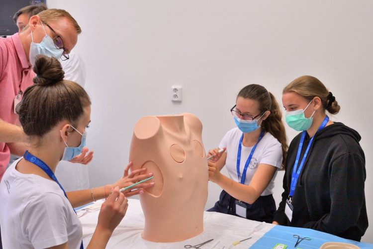 Medikemp Lékařské fakulty v Hradci Králové (2020)