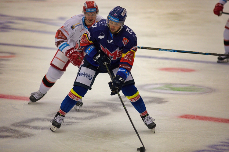 FOTOGALERIE: Motor se po sedmi letech vrátil do extraligy, doma nestačil na neoblíbený Mountfield