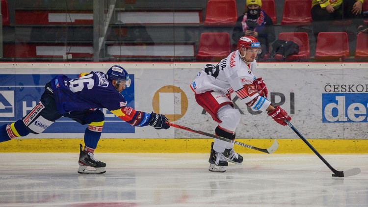 FOTOGALERIE: Motor se po sedmi letech vrátil do extraligy, doma nestačil na neoblíbený Mountfield