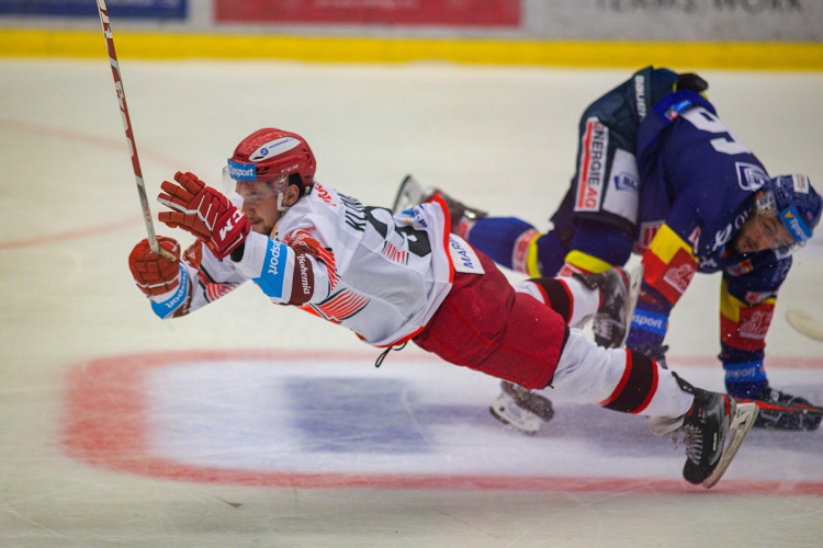 FOTOGALERIE: Motor se po sedmi letech vrátil do extraligy, doma nestačil na neoblíbený Mountfield