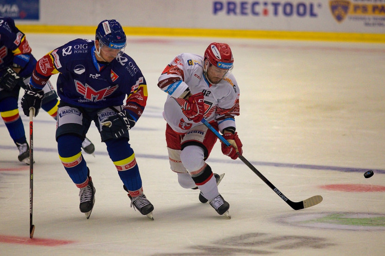 FOTOGALERIE: Motor se po sedmi letech vrátil do extraligy, doma nestačil na neoblíbený Mountfield