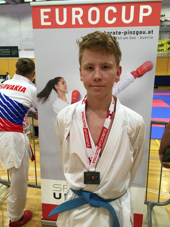 Závodníci TJ Karate České Budějovice zaváleli v Rakousku!