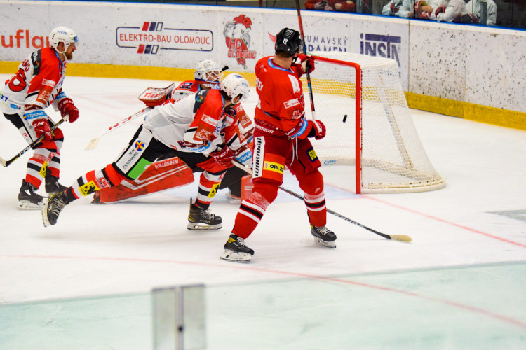 FOTOGALERIE: Hanáci poprvé doma vyhráli! Knotek vstřelil dvě branky