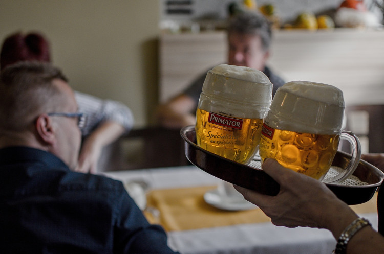 GALERIE: Ve volebních štábech bylo veselo. Hruškovice tekla proudem