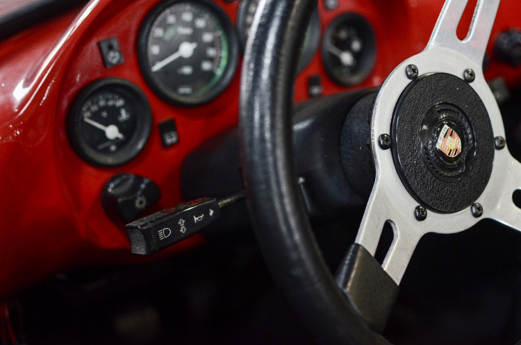 GELERIE: Sbírka historických vozů značky Škoda Pavla Kaliny