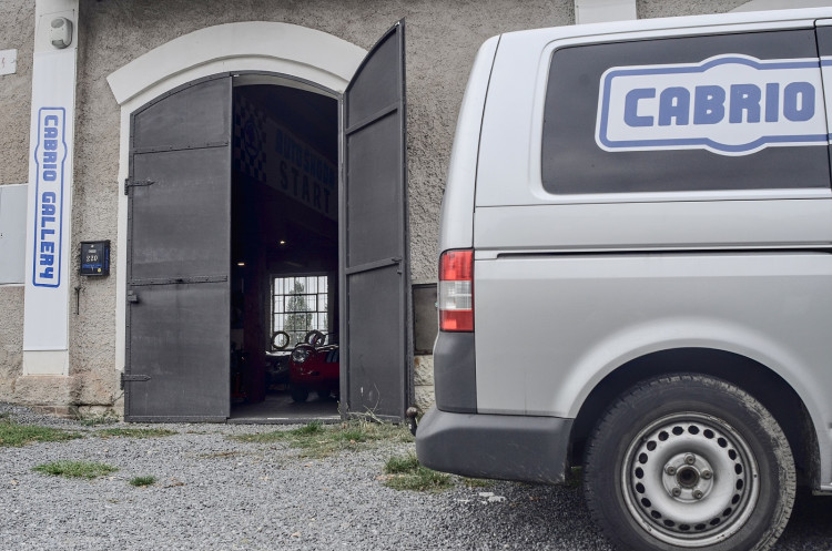 GELERIE: Sbírka historických vozů značky Škoda Pavla Kaliny