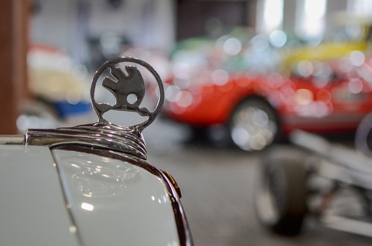 GELERIE: Sbírka historických vozů značky Škoda Pavla Kaliny