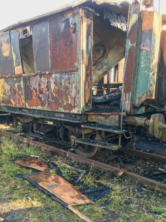 GALERIE: Historické vagóny po požáru v Jaroměři