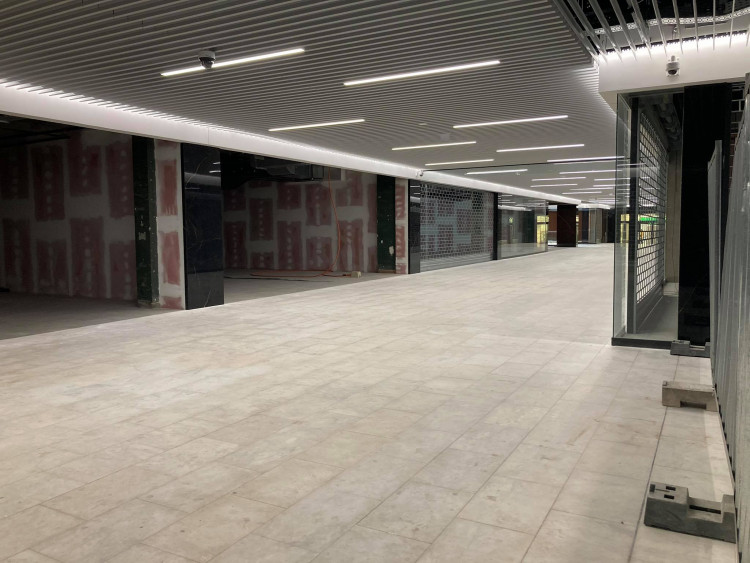 GALERIE: Po rekonstrukci otevřený obchodní dům Atrium