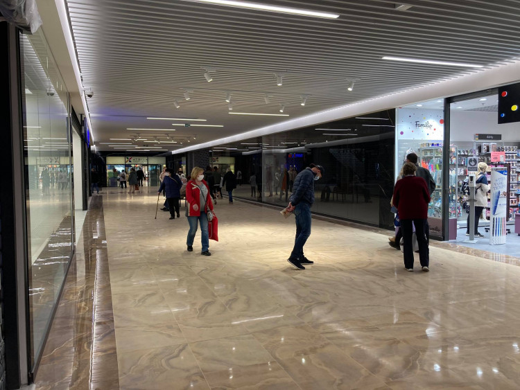 GALERIE: Po rekonstrukci otevřený obchodní dům Atrium