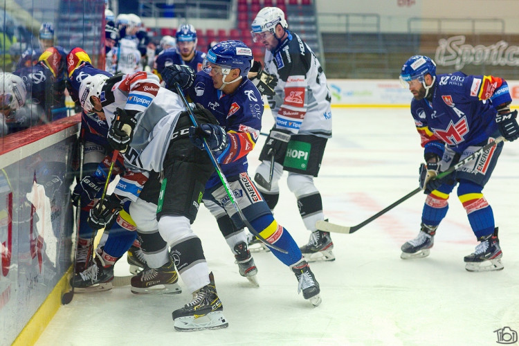 FOTOGALERIE: Motor ztratil nadějné vítězství a stále čeká na výhru. Varům doma podlehl 4:5