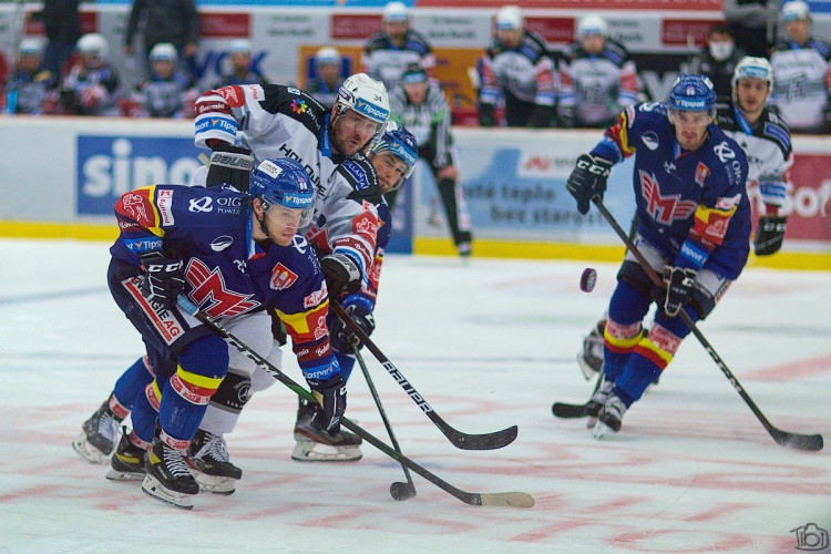 FOTOGALERIE: Motor ztratil nadějné vítězství a stále čeká na výhru. Varům doma podlehl 4:5
