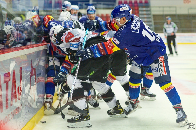 FOTOGALERIE: Motor ztratil nadějné vítězství a stále čeká na výhru. Varům doma podlehl 4:5