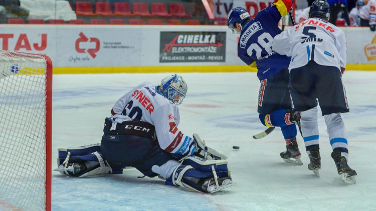 FOTOGALERIE: Nepomohl ani fantastický Patera. Motor čeká na první domácí výhru, v nájezdech podlehl Liberci