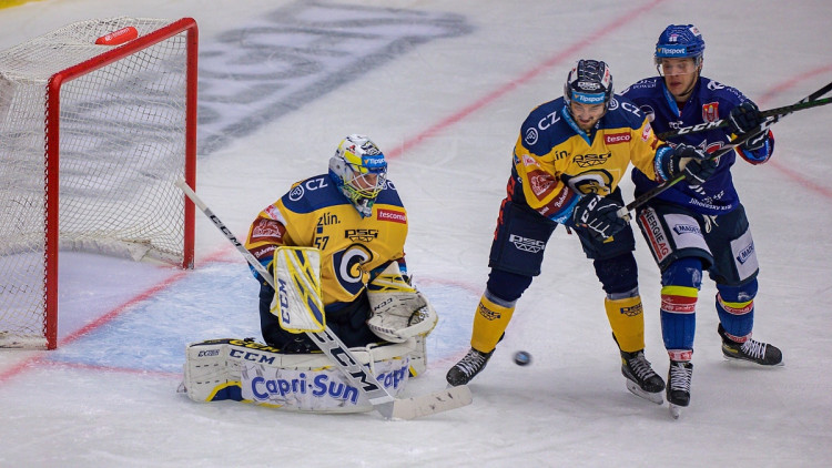 FOTOGALERIE: Zakletá Budvar aréna. Motor doma opět nevyhrál, na jihu Čech uspěl trápící se Zlín