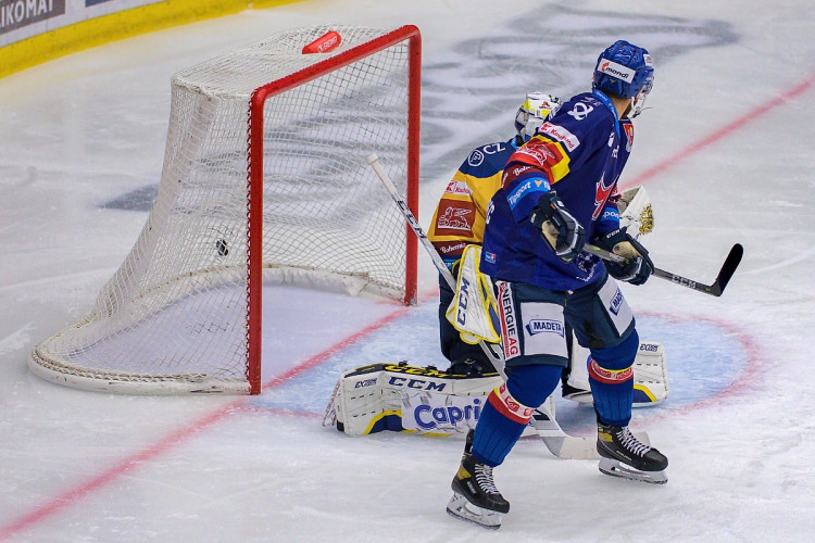 FOTOGALERIE: Zakletá Budvar aréna. Motor doma opět nevyhrál, na jihu Čech uspěl trápící se Zlín