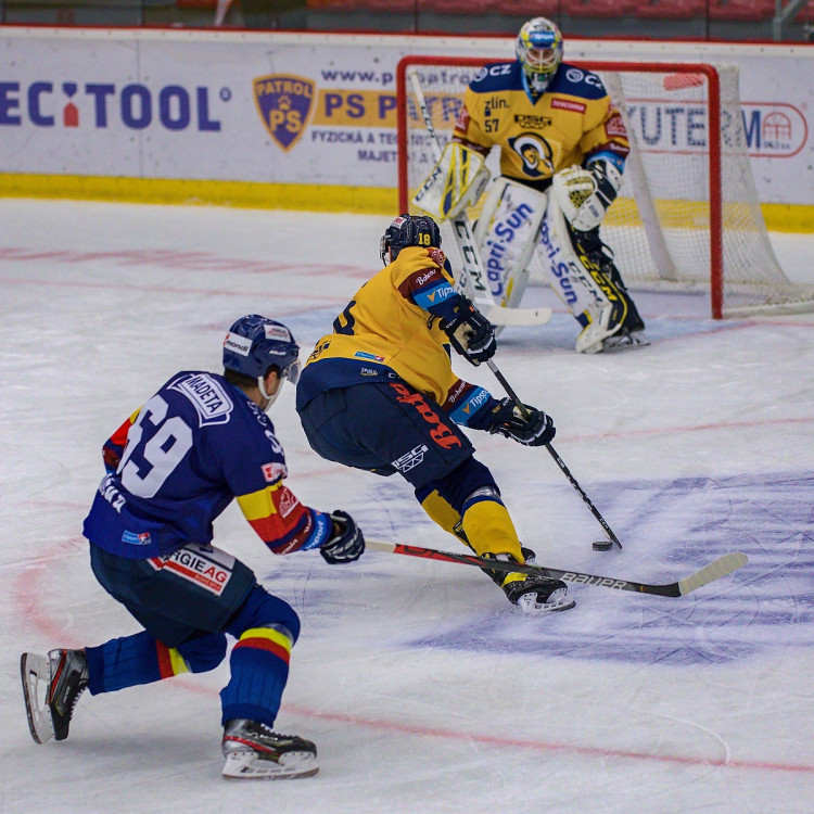 FOTOGALERIE: Zakletá Budvar aréna. Motor doma opět nevyhrál, na jihu Čech uspěl trápící se Zlín