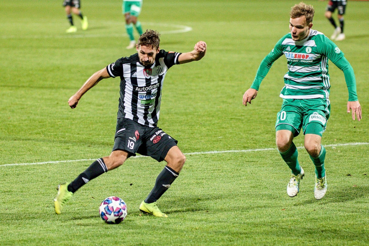 FOTOGALERIE: Konečně. Dynamo navázalo na skvělý výkon z Letné a doma poprvé vyhrálo