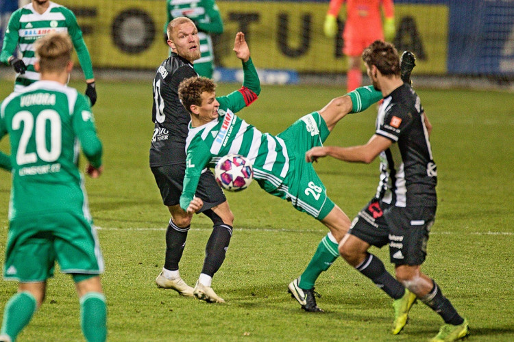 FOTOGALERIE: Konečně. Dynamo navázalo na skvělý výkon z Letné a doma poprvé vyhrálo