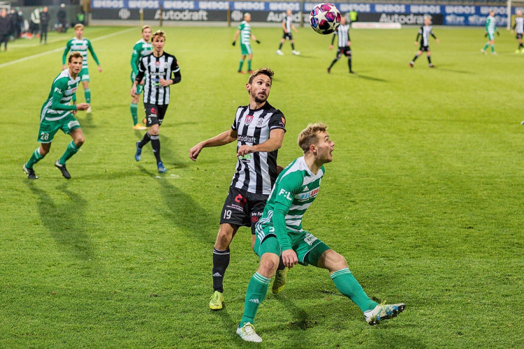 FOTOGALERIE: Konečně. Dynamo navázalo na skvělý výkon z Letné a doma poprvé vyhrálo