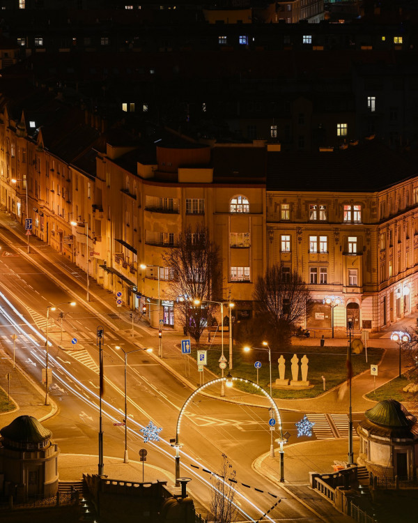 GALERIE: Vánočně osvícený Hradec Králové