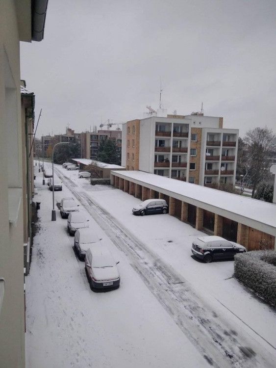 FOTOGALERIE: První sněhová nadílka letošní zimy v Praze očima čtenářů