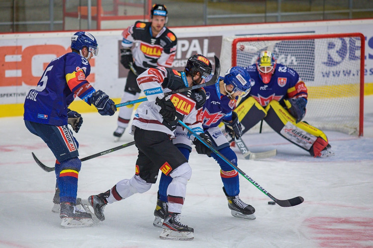 FOTOGALERIE: Porážka číslo devět. Motor doma ještě nevyhrál, Sparta na jihu Čech zvítězila 5:1