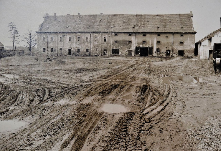 FOTOGALERIE: Dvůr Gigant