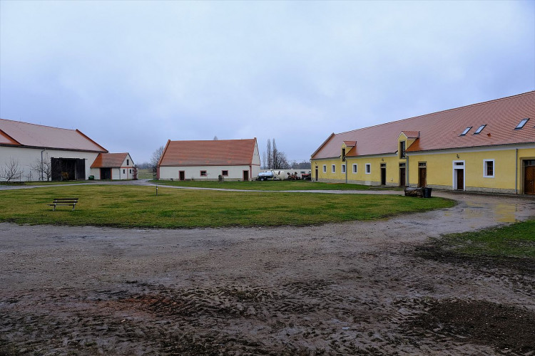 FOTOGALERIE: Dvůr Gigant