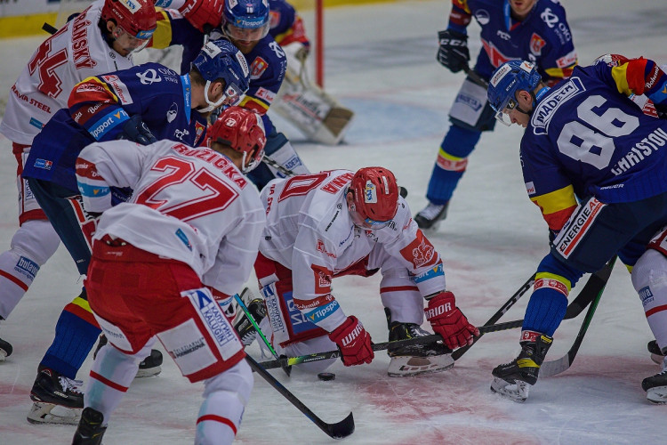 FOTOGALERIE: Madeta Motor ČB - HC Oceláři Třinec