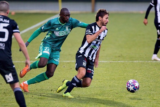 FOTOGALERIE: Další domácí drama. Dynamo dohánělo, s Karvinou bere bod za remízu 1:1