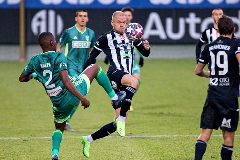 FOTOGALERIE: Další domácí drama. Dynamo dohánělo, s Karvinou bere bod za remízu 1:1