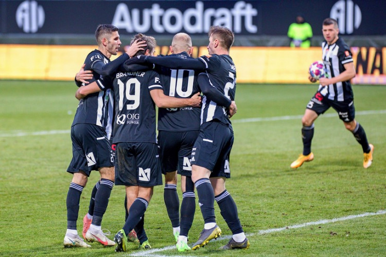 FOTOGALERIE: Další domácí drama. Dynamo dohánělo, s Karvinou bere bod za remízu 1:1